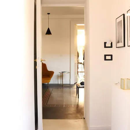 Gorgeous Flat With Opera View Daire