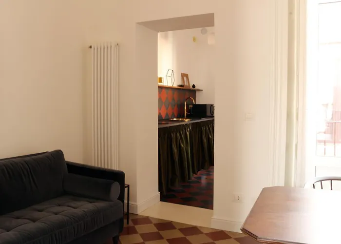 Gorgeous Flat With Opera View Apartment *