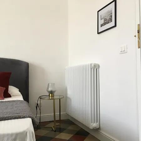 Gorgeous Flat With Opera View Apartment