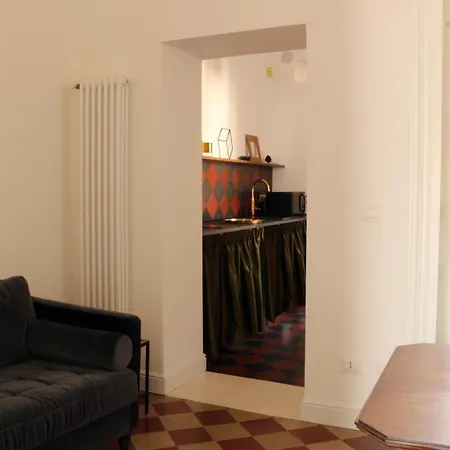 Gorgeous Flat With Opera View דירה *